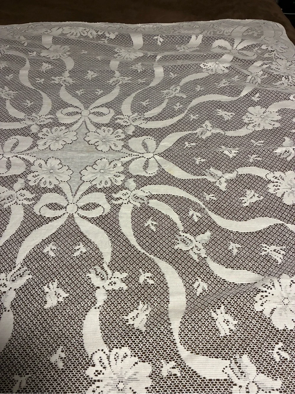Elegant White Lace Tablecloth with Floral Ribbon Design